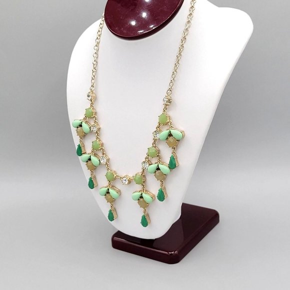 Ann Taylor Womens Gold Tone Metal Teardrop Green Beads Bib Necklace 18 in - Picture 4 of 7